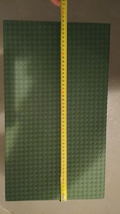 Baú de madeira de cor verde