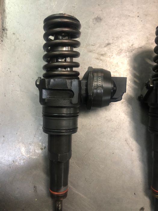 Форсунка насосфорсунка 1.6 1.9 2.0 tdi volkswagen skoda 038 130 073 BQ
