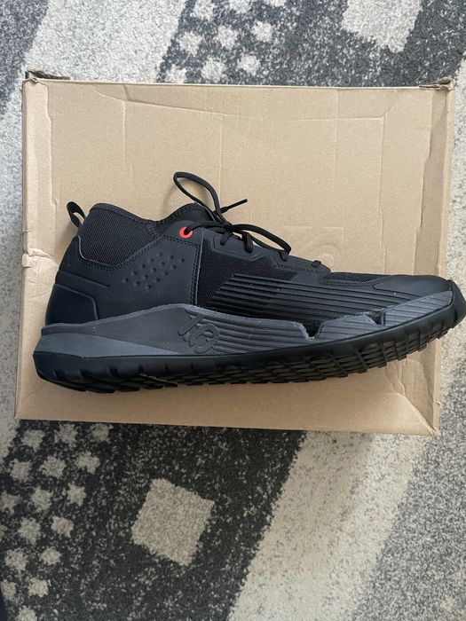 Buty Adidas Trailcross rozm. 12