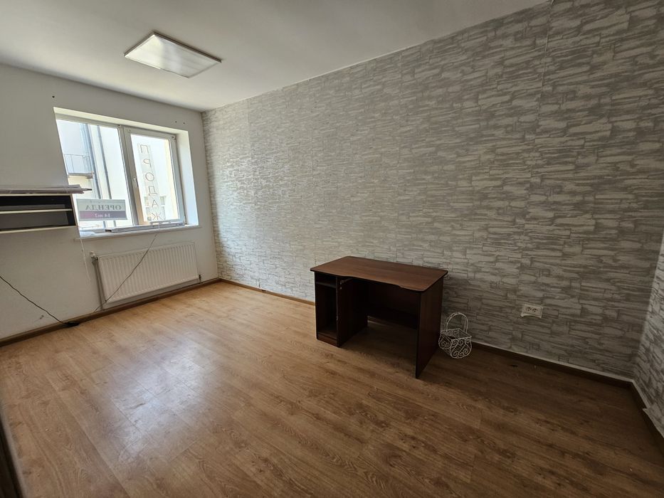 Продаж комерційного приміщення по вулиці Героїв УПА.