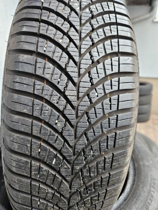 Opona Wielosezonowa Goodyear 185.65.15 92T