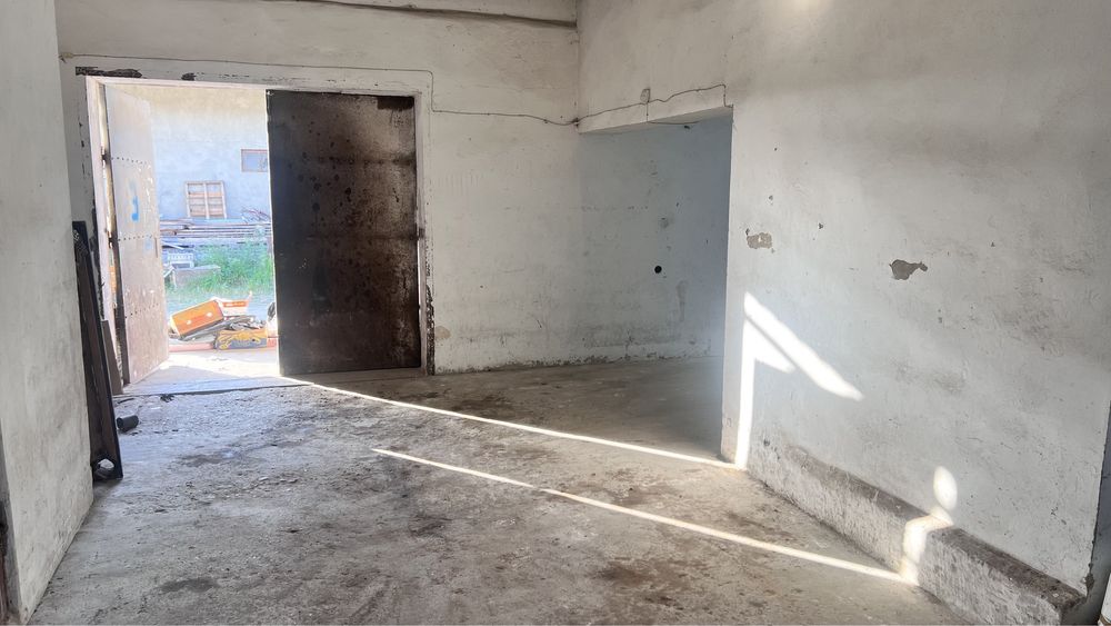 Комерційне приміщення Біля ЖД вокзалу 220 м2 Оренда Склад Виробниче