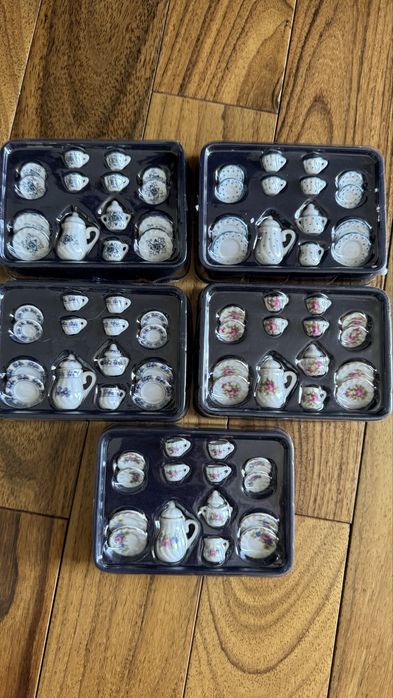 Меблі у ляльковий будиночок