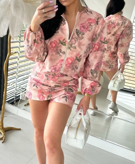 Kurtka bomberka róże damska