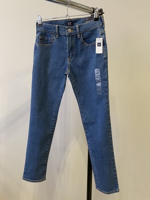 Джинсы на мальчика Gap