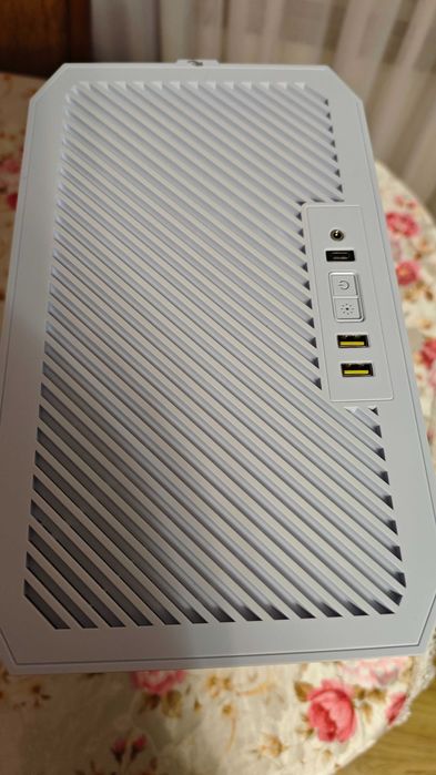 Ігровий Міні-ПК Білий i5-14600K 32GB DDR5 Водянка ASRock B760I 1tb 2K