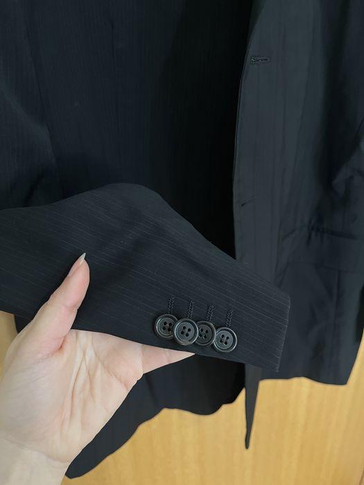 Blazer preto com riscas finas