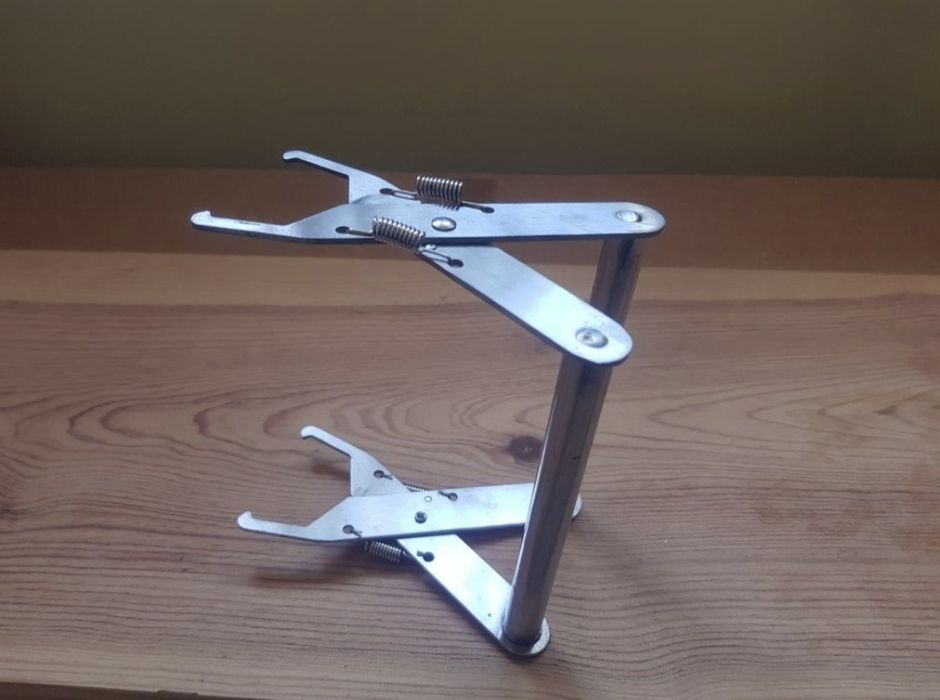 Levanta quadros para apicultura.64285775753729121