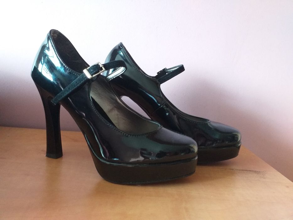 Buty Czółenka Czarne szpilki Skóra lakierowana Goth/Rock