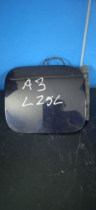 Klapka wlewu paliwa Audi A3 8L kod lakieru LZ5L 1H0010092L
