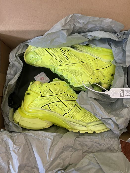 Balenciaga Runner Sneaker Fluo Yellow