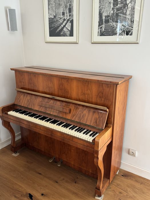 Pianino Legnica do nastrojenia
