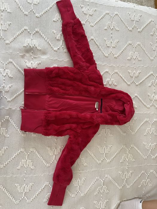 casaco quentinho para menina de 10 anos, da Bóboli. ideal para dias mais frios