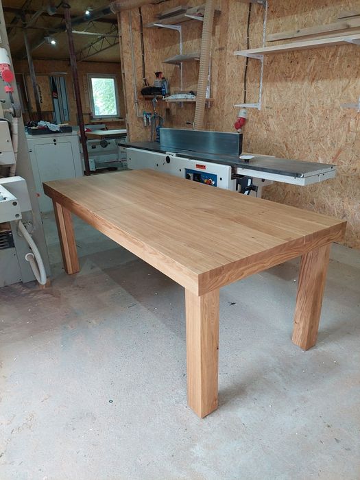 Stół dębowy rozkładany,  12-16 osobowy    stół konferencyjny