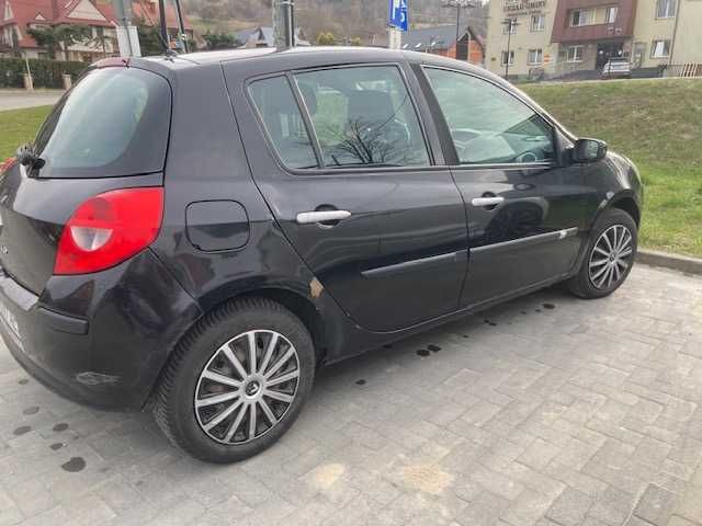 Samochód osobowy Renault Clio III 1,5 dci