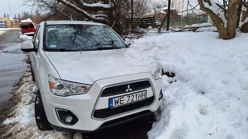 Mitsubishi ASX Sprzedam  samochód  Mitsubishi  ASX 1,6 MIVEC  2WD INVITE rok 2014