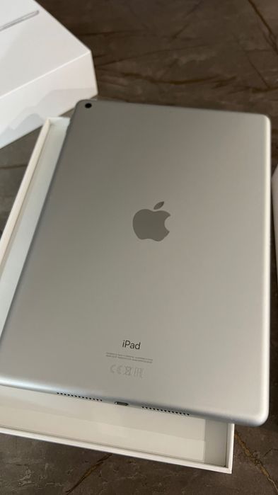 Apple iPad 8th 10.2" 32 GB Wi-Fi + Apple Pencil 1 gen