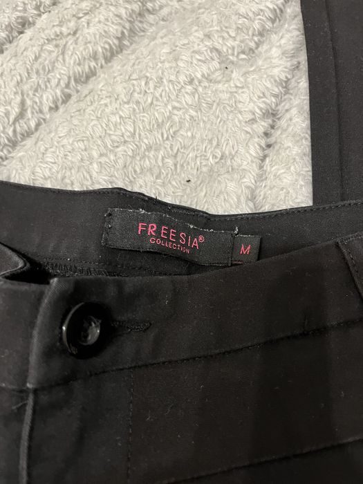 czarne eleganckie spodnie fressia prosta nogawka
