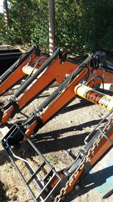 Фронтальный навесной погрузчик к трактору ( Мтз, Юмз и т.д.)