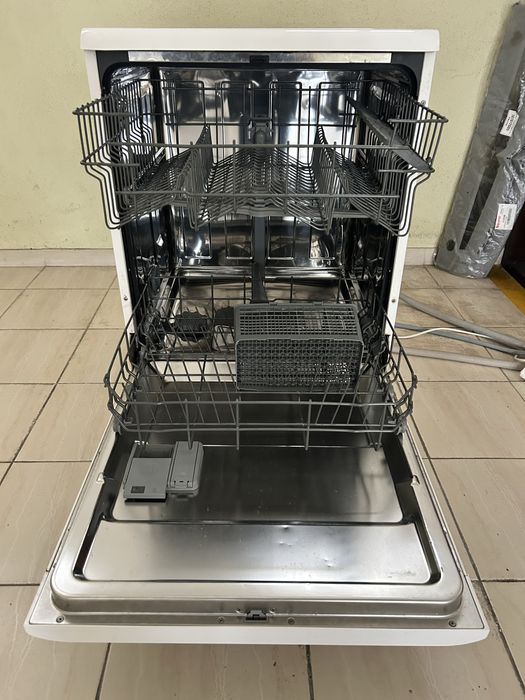 Máquina de lavar loiça Meireles