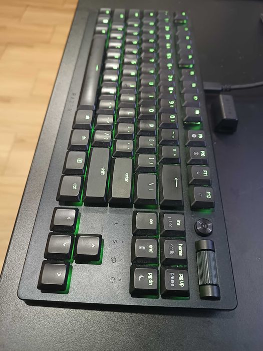 Razer DeathStalker V2 Pro TKL Wireless RGB Linear Optical Red Switch