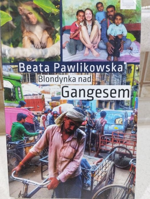 Blondynka nad Gangesem