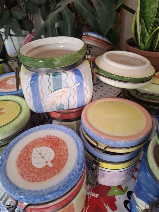 Frascos louça com tampa mola