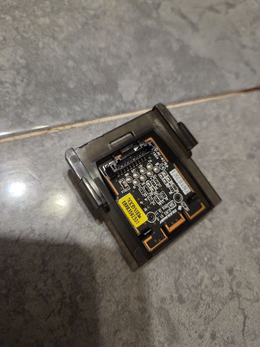 Włącznik TV LG7600