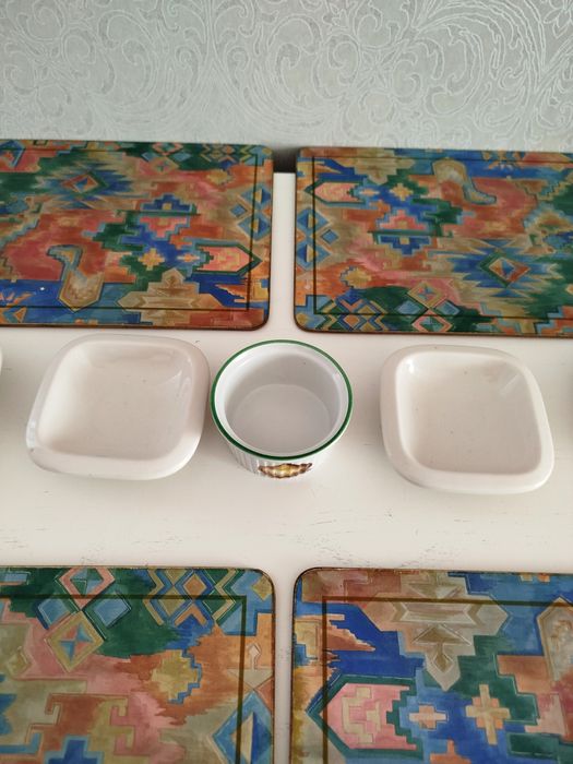 Сервірувальні підставки,керамічні креманки