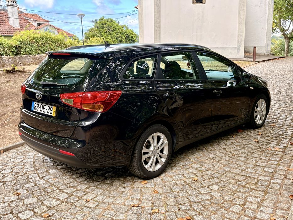 Kia Ceed SW 1.4 Crdi - Nacional - Impecável