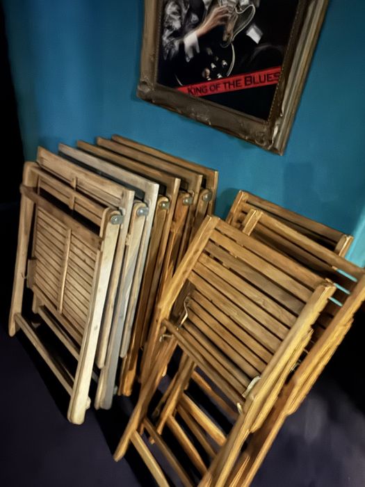 Mesas e Cadeiras madeira