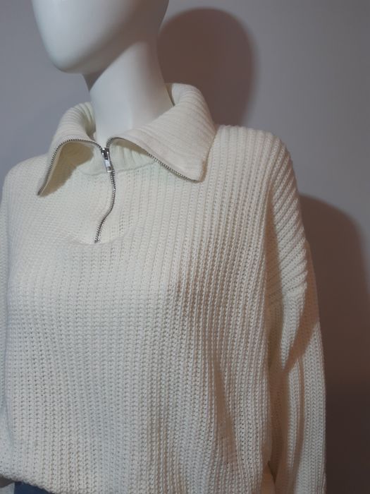 Sweter Shein z zamkiem