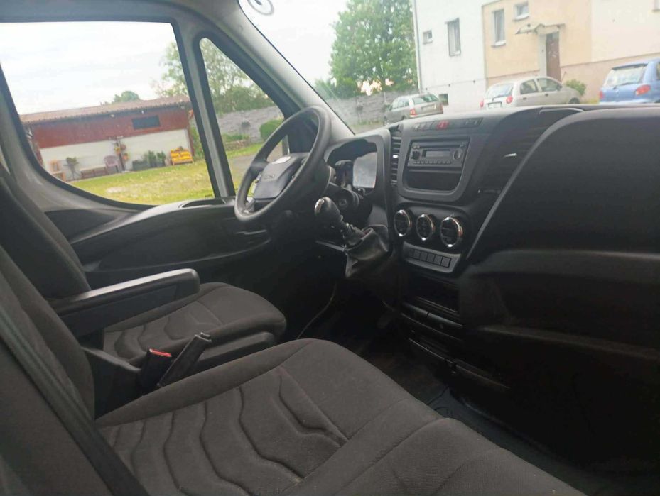 Iveco - samochód dostawczy