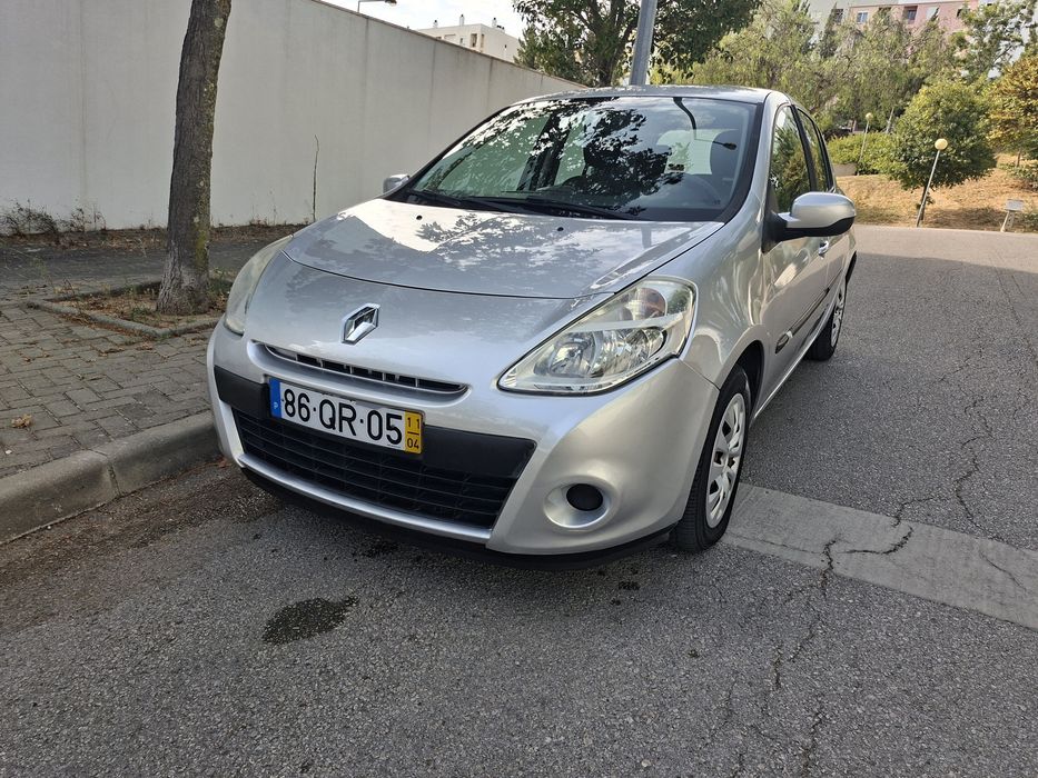 Renault Clio — fotografia 2
