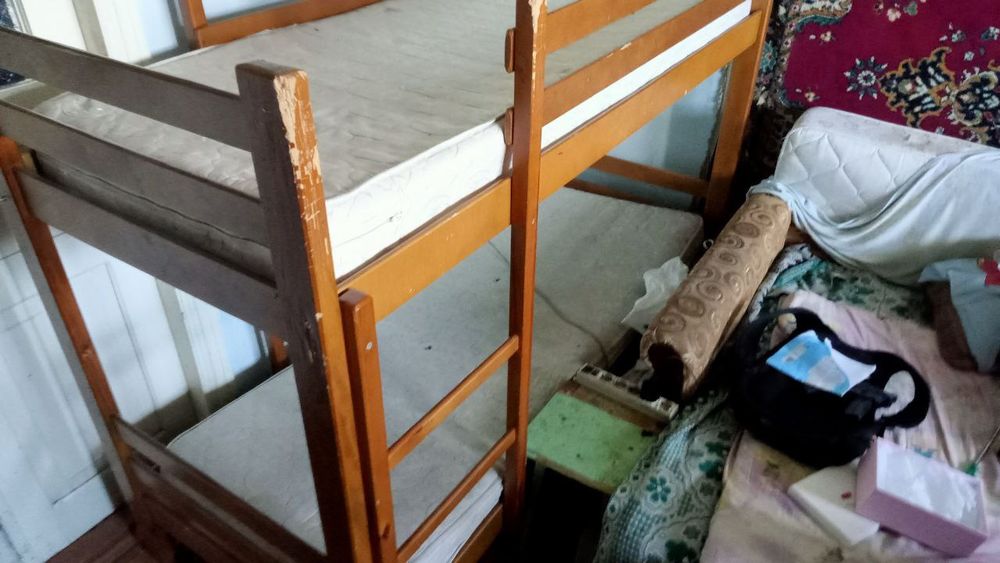 кровать двухъярусная