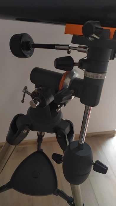 Teleskop Celestron AstroMaster 70EQ