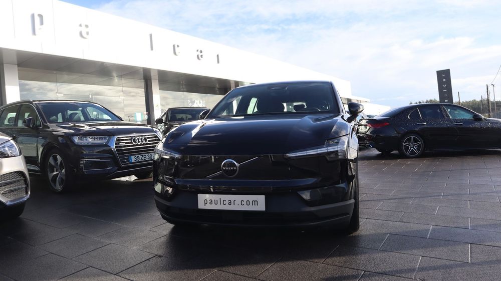 Volvo EX30 51 kWh Single Motor Black Edition