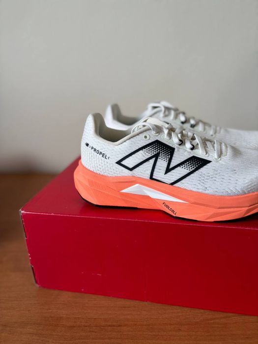 Новые ОРИГИНАЛ оригінал беговые кроссовки кросівки New Balance нб FuelCell Propel V5