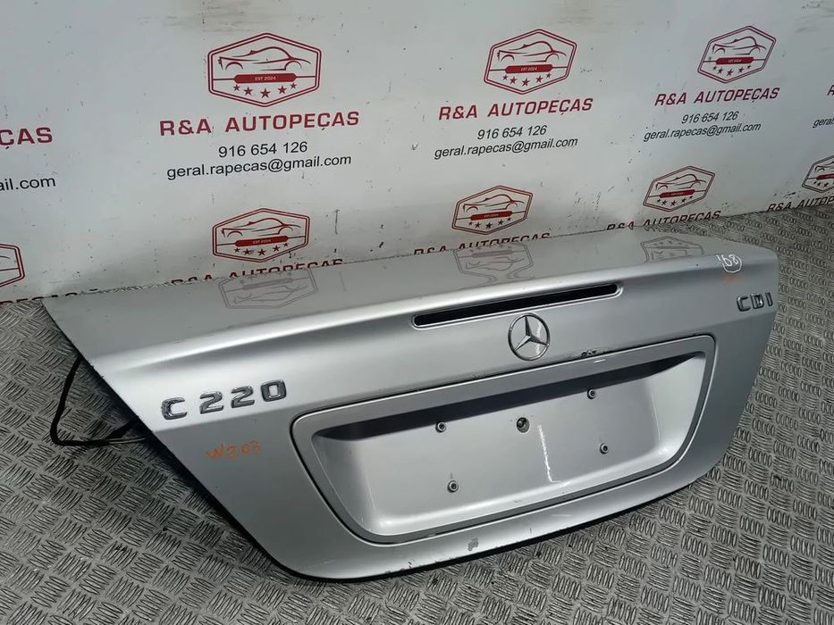 Tampa Porta de Mala Mercedes Class C W203 Sedan Original