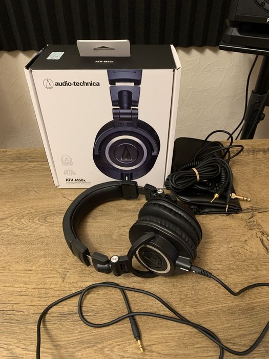 Студійні моніторні навушники Audiotechnica ATH-M50x
