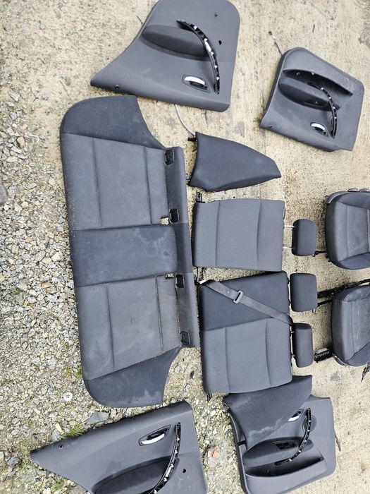 Fotele kanapa boczki Bmw 1 E87 tapicerka welurowe przód tył kierowcy p