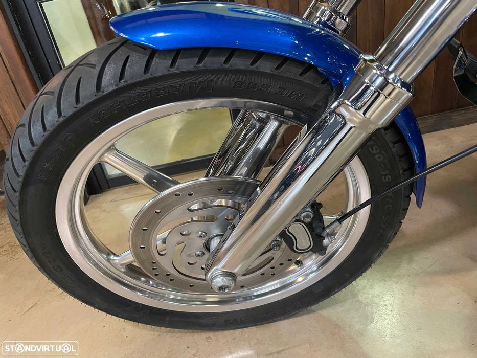 Harley-Davidson Softail Rocker C (FXCWC)