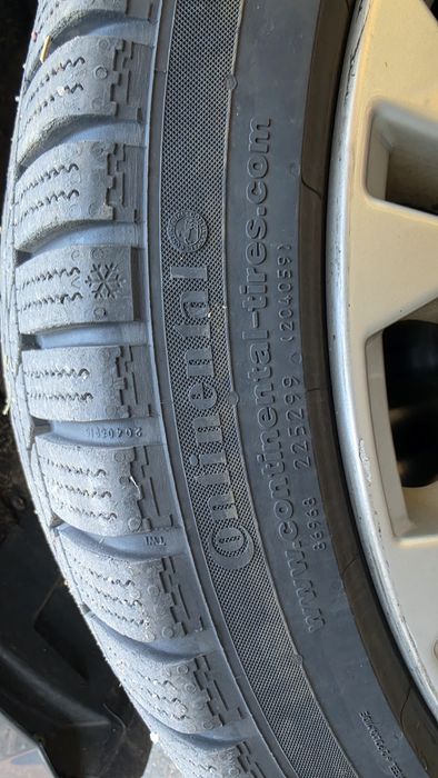 Opony zimowe 4sztuki stan bardzo dobry 225/40r18