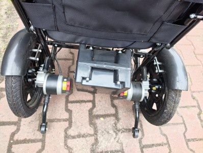 Wózek inwalidzki elektryczny skaldany