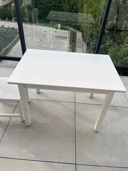 IKEA_Sundvik_stolik i krzesłko dziecięce