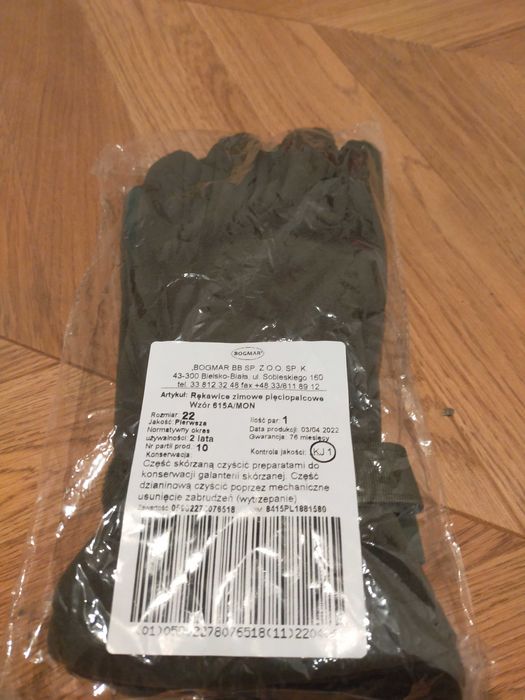 Rękawiczki wojskowe