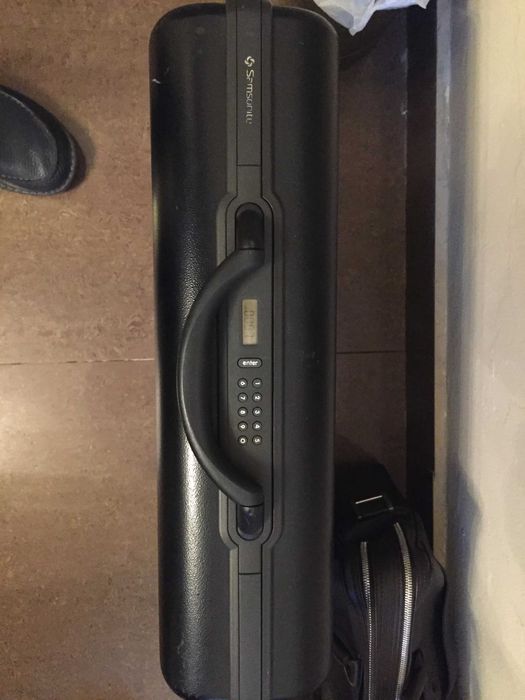 Mala de executivo com código digital eletronico SAMSONITE preto 1994