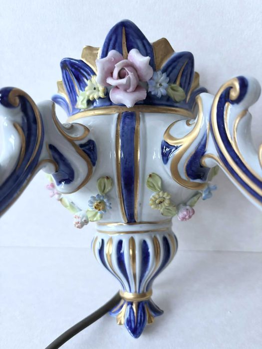 Piękny porcelanowy kinkiet Capodimonte?