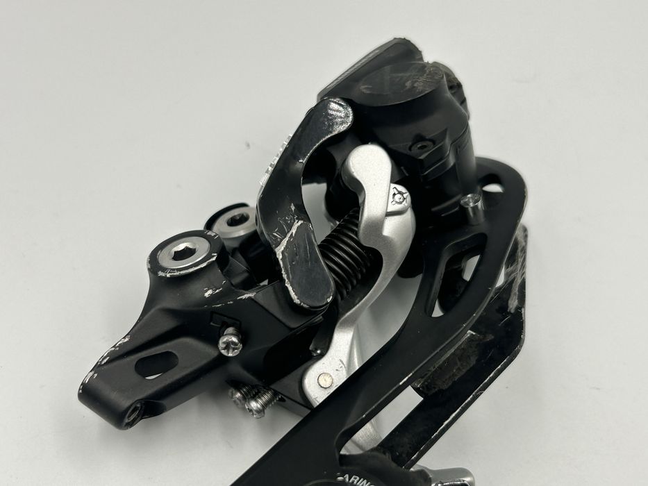 Przerzutka shimano deore xt rd-m786