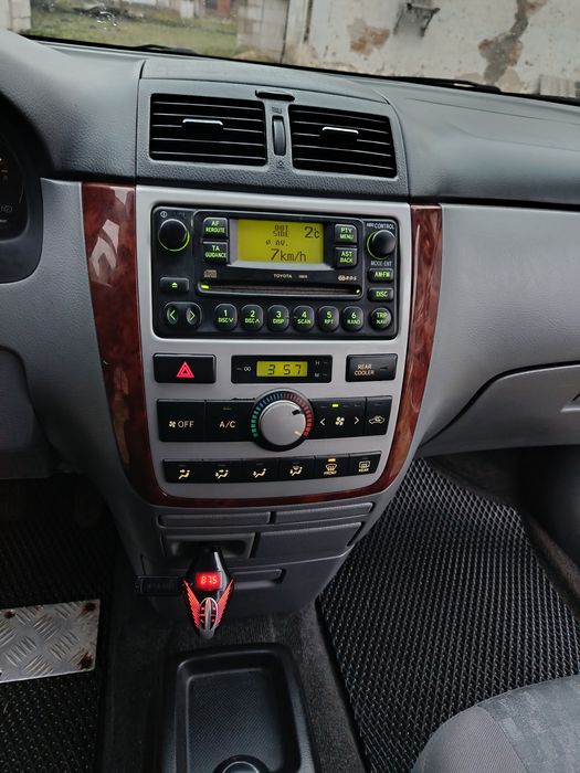 Toyota Avensis Verso 2003 р